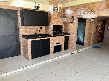 AREA DA CHURRASQUEIRA 